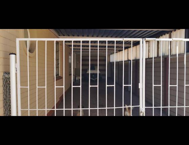 3 BEDROOM HOUSE FOR SALE IN REWLATCH